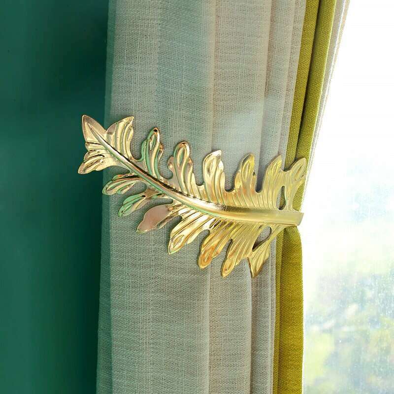 Pearl Simon Wall Metal Hooks for Curtain Hanger